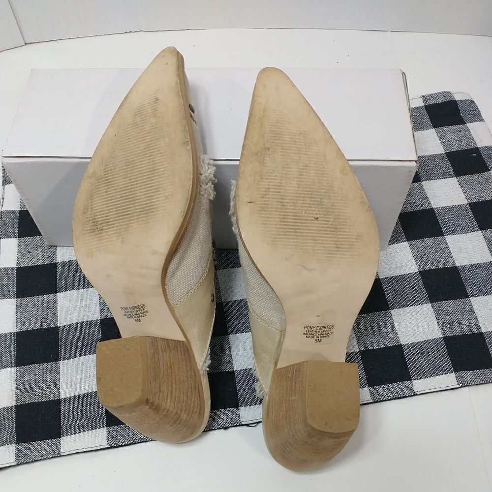 Penny Loves Kenny Womens Pony Express White Mules  Size 6M - Picture 7 of 8